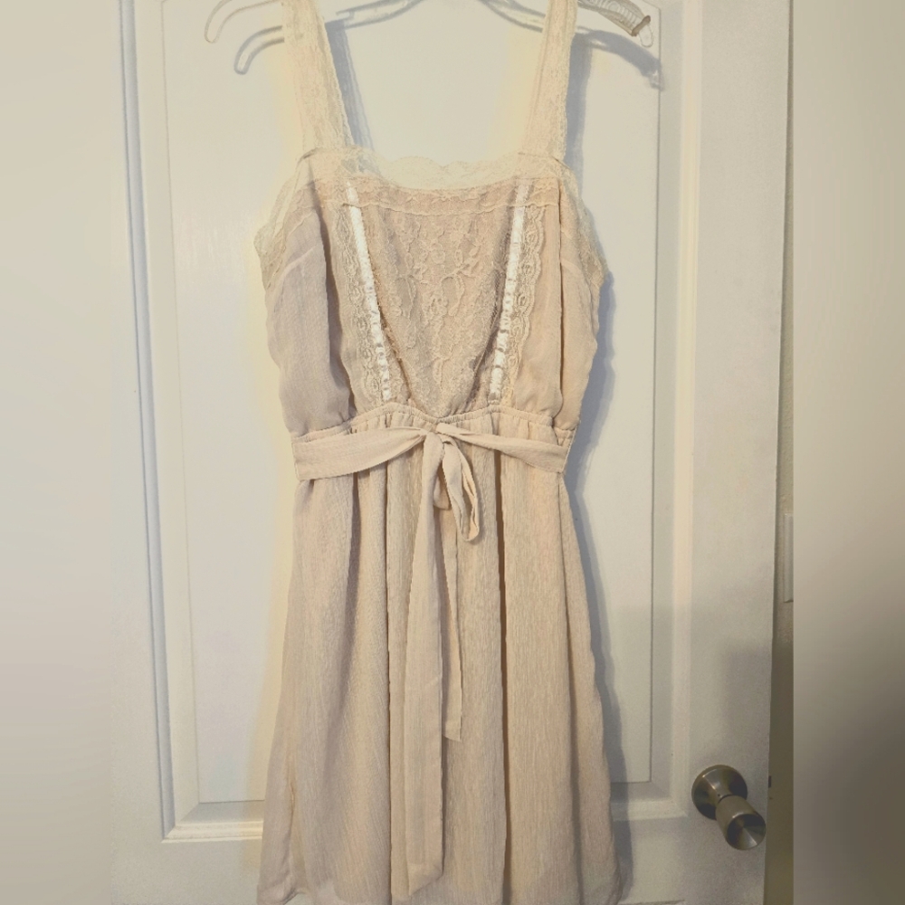 Beautiful, Classy, Light Dress